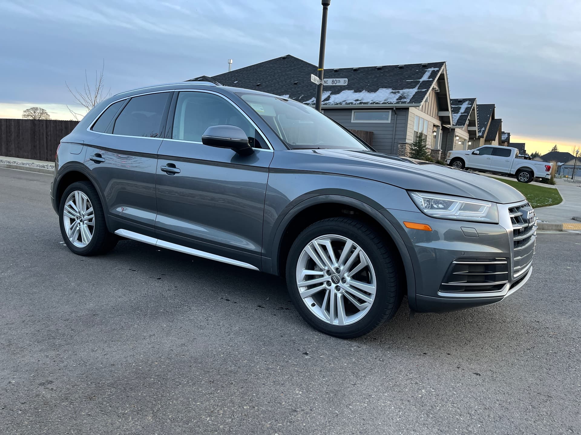 2018, Gray Audi Q5